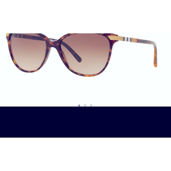 Beautiful Burberry sunglasses new in case Gorgeous set - Picture 8 of 14